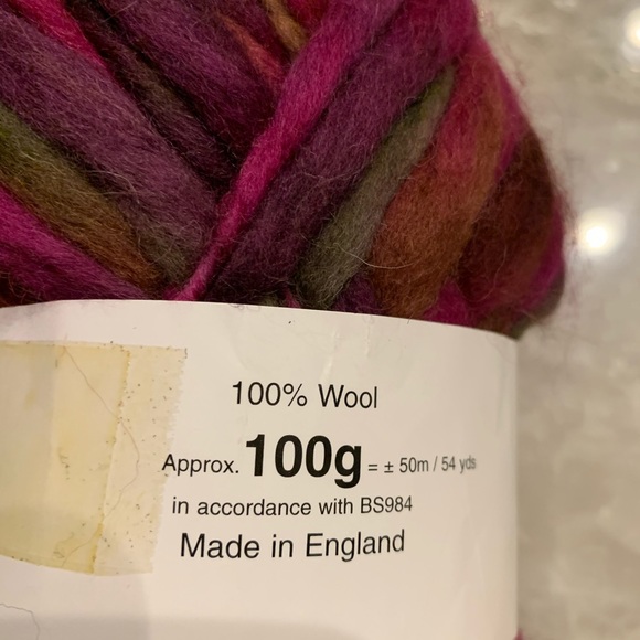 Custom Scarf! Beautiful yarn in shades of purple - Picture 8 of 8